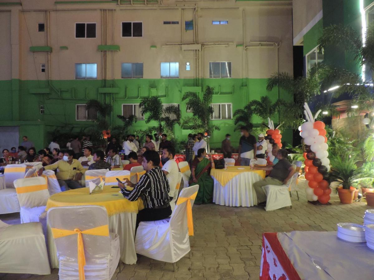 Om Leisure Hotel - BBSR Bhubaneswar Exterior foto