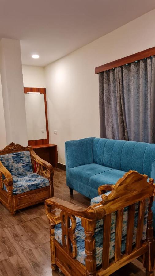 Om Leisure Hotel - BBSR Bhubaneswar Exterior foto